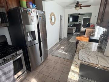 225 S Kern