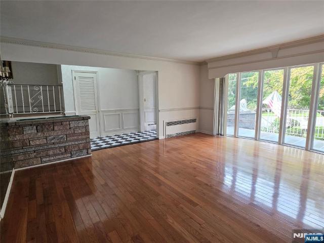 225 Somerset Road