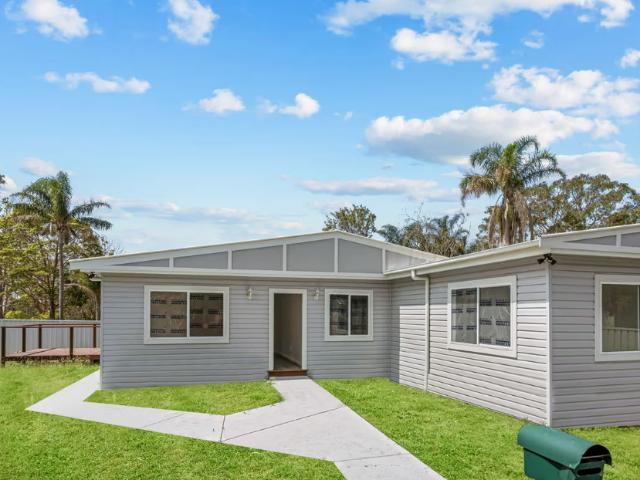 225 Pacific Highway, Charmhaven, NSW, 2263