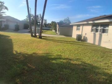 225 Pine Bluff Ave, Unit 560, DeLand, FL 32724 | MLS #V4949