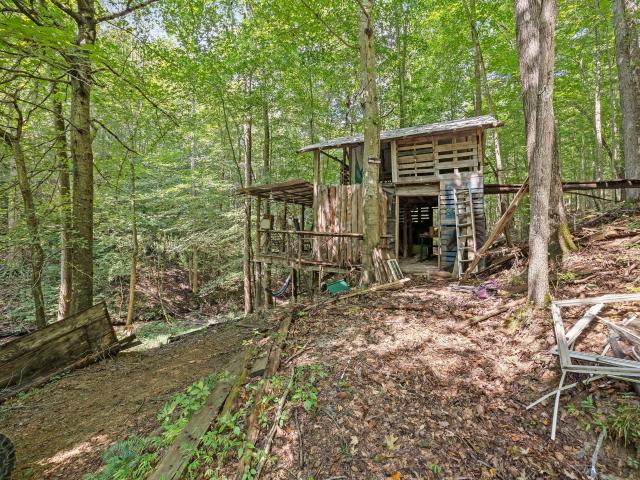 225 Richardson Ln
