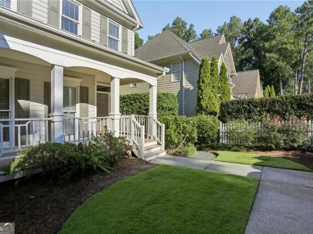 2264 Lenox Ridge Court NE