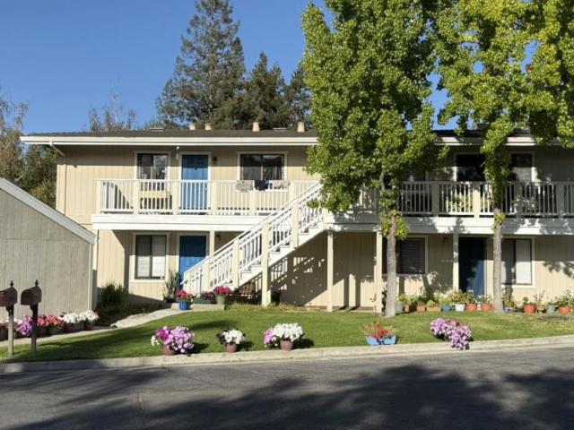 22672 Silver Oak Lane