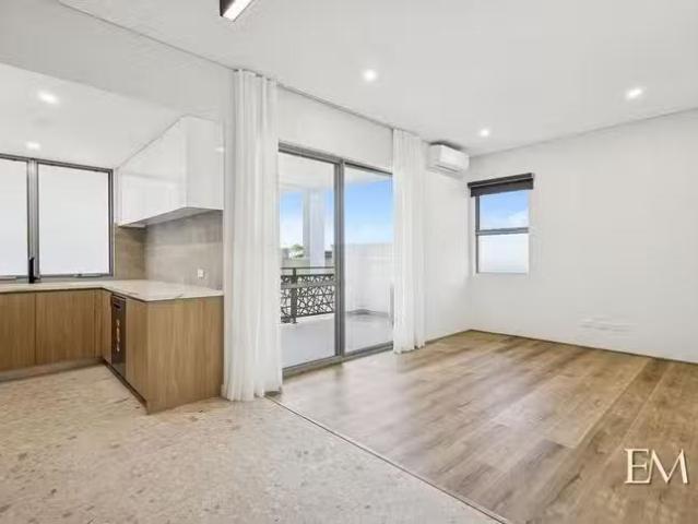 2/269 Ewen Street, Woodlands, WA 6018