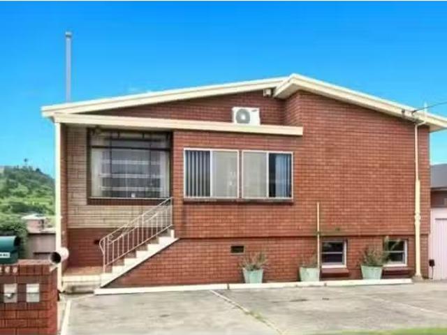 2/260 Flagstaff Rd, Lake Heights Apartment for rent Listed by.