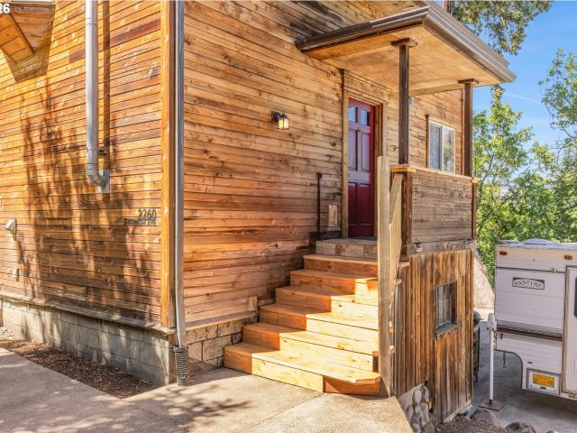 2260 sherman ave