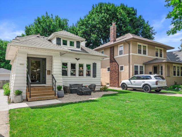 2261 N 59th St