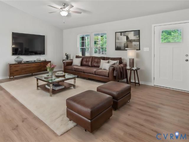 2261 Kennington Parkway North