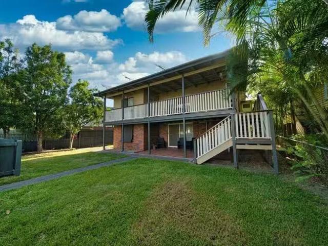 2/261 Webster Road, Stafford, QLD 4053