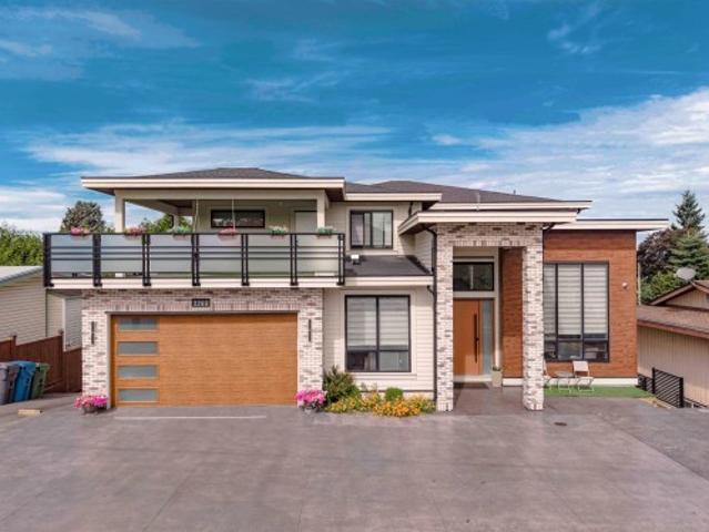 2263 Bevan Crescent, Abbotsford, BC, V2T 3Z4 house for sale | Listing ID R3136 | Royal LePage