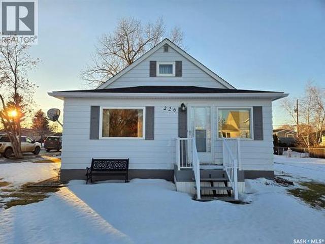 226 1St Street W, Kyle, SK, S0L 1T0 house for sale | Listing ID SK028152 | Royal LePage