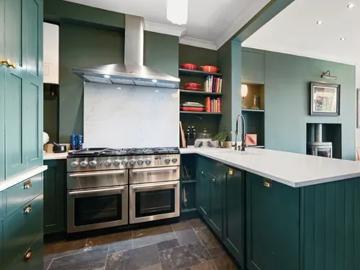 226 236 Muswell Hill Broadway, London, N10 3SD, United Kingdom | 3 bed apartment for rent #125104814 | Rentberry