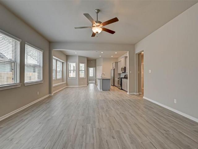 226 Crest Edge St, 3 beds, 3 full baths