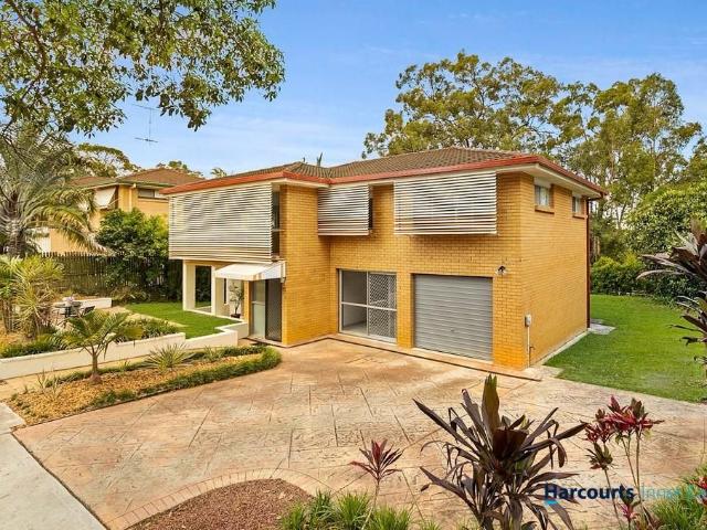 226 Gallipoli Road, CARINA HEIGHTS, QLD 4152