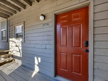 226 Edgewater Lane