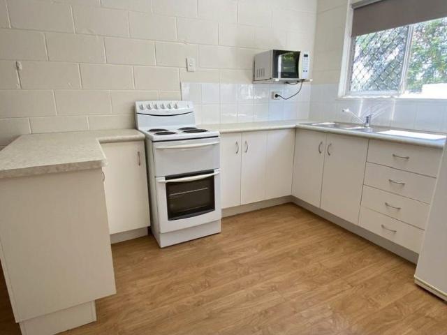 2/26 Hetherington Street West Gladstone, QLD 4680