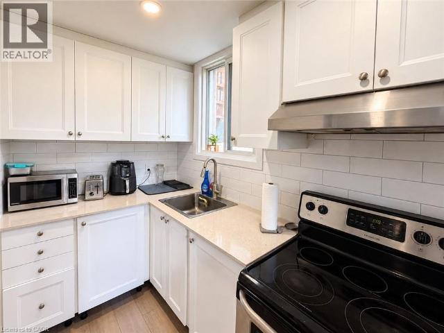 226 HEIMAN Street Unit# 1, Kitchener, Ontario, N2M3M3