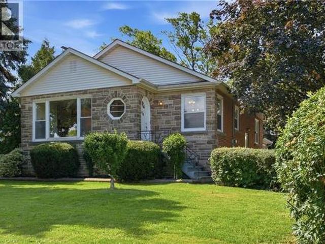 226 Corman Avenue, Stoney Creek, ON, L8G 1C9 house for sale | Listing ID 40845 | Royal LePage