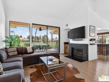 226 La Paz Way