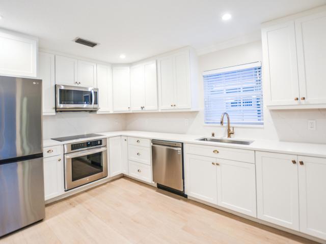226 Moccasin Trail W, Jupiter, FL 33458 | MLS #B26022