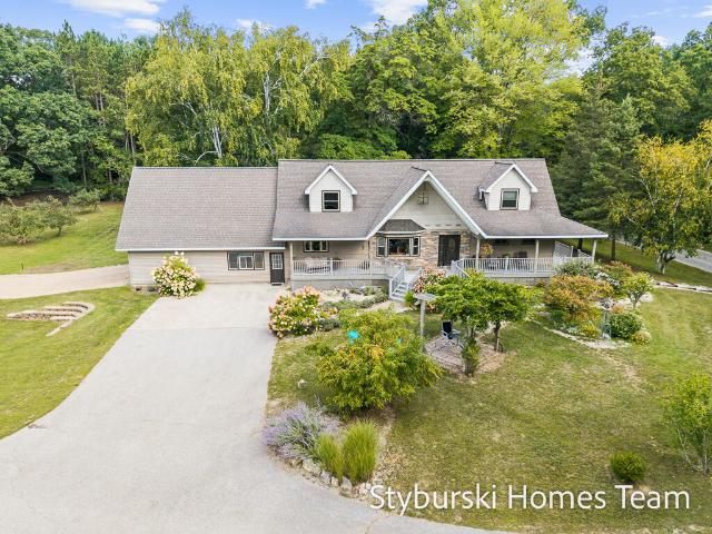 226 N 176th Avenue