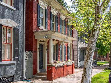 226 S 3RD Street