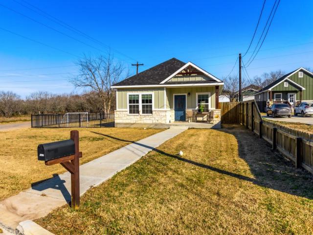 226 Spruce Ave