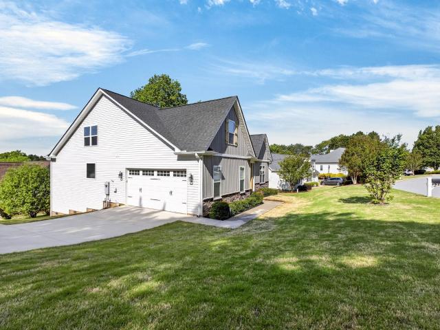 226 Stone River Way