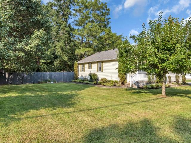 226 W Doak Rd