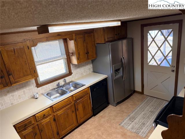226 White Plains Rd, Roaring River, NC 28669 | MLS #259719