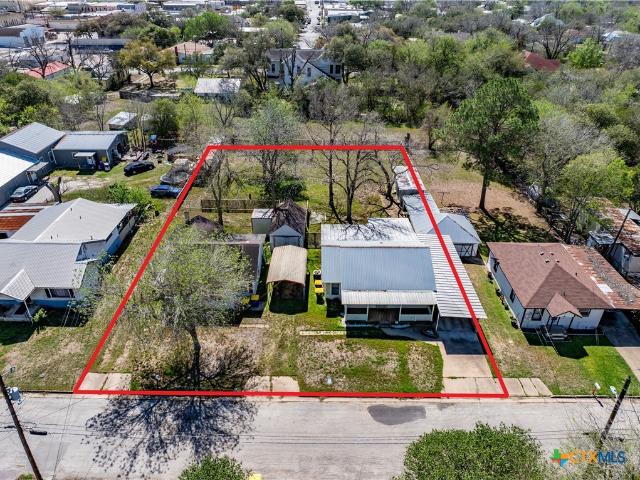 226 Thornton St, Gonzales, TX 78629 | MLS #54716