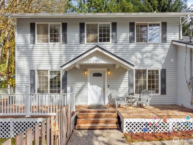 2275 Northlake Way NW