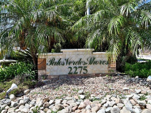 2275 W 25th 18