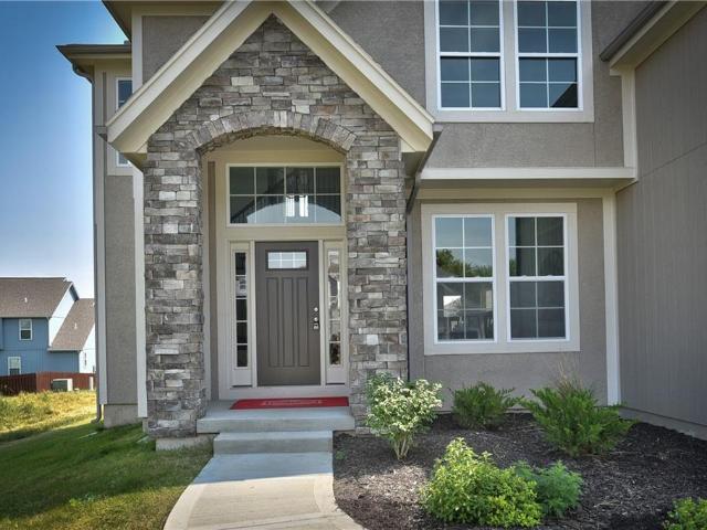 2275 W Elm Terrace