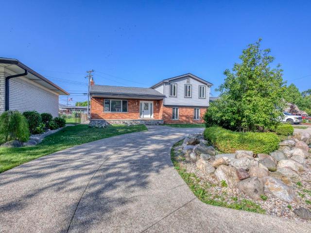 22770 Worthington Ct Court