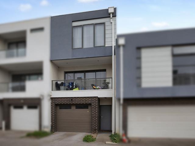 22/79 Lancefield Drive, Caroline Springs