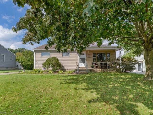 2270 Chaney Cir, Youngstown, OH 44509