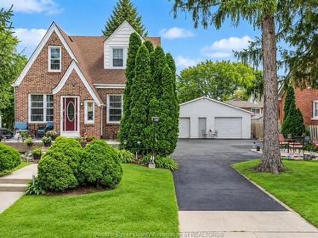 2270 Lillian, Windsor, ON, N8X 4B2 house for sale | Listing ID 26023 | Royal LePage