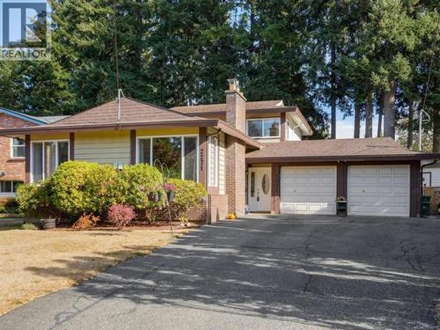 2271 Alicia Pl, Colwood, BC, V9B 4S6 house for sale | Listing ID 1050 | Royal LePage