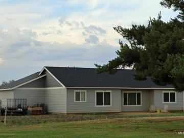 2272 Golf Lane