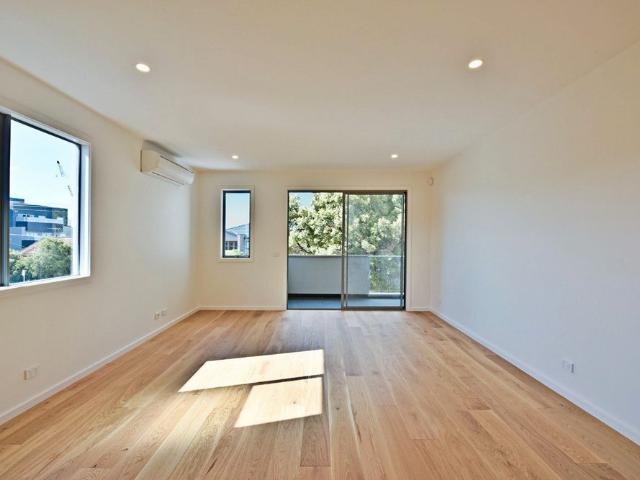 2/27 Barker Street, Cheltenham, VIC, 3192