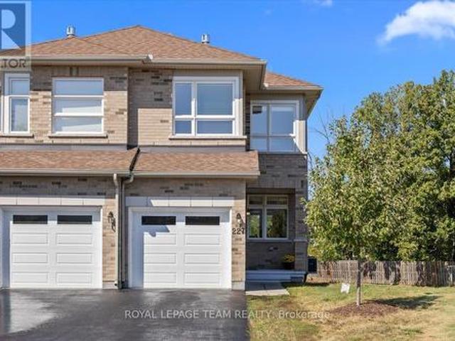 227 Bert Hall Street, Arnprior, ON, K7S 0H1 house for lease | Listing ID X13773 | Royal LePage