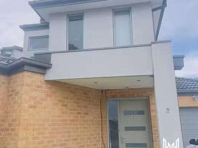 2/27 Gosford Crescent, Broadmeadows, VIC 3047