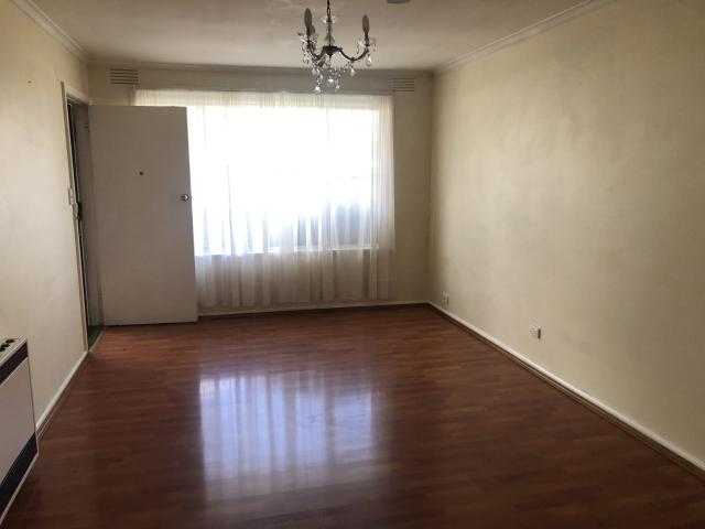 2/27 Grandview StreetGlenroy VIC 3046, Australia