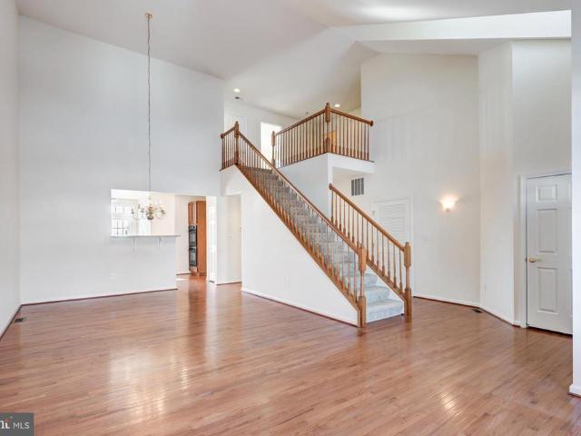 227 Fairmount Court # 33