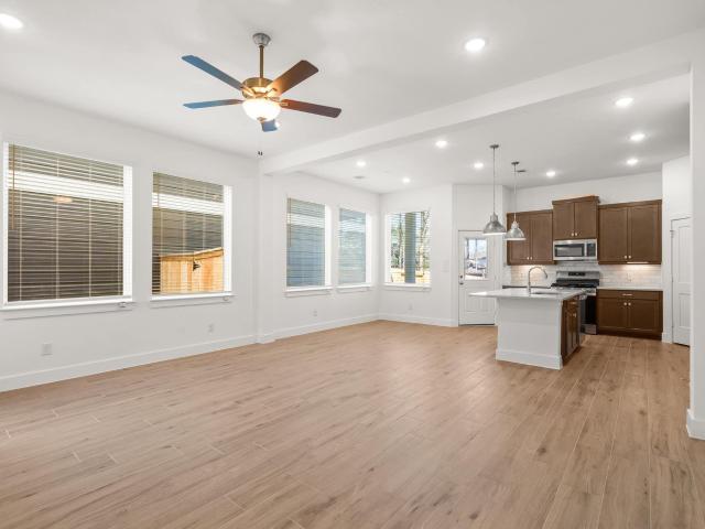 227 Flora Springs Cv