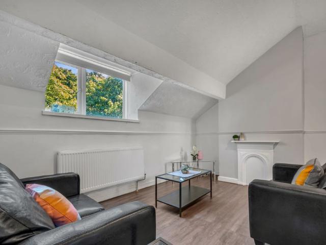 227 HYDE PARK ROAD Leeds LS6 1AH