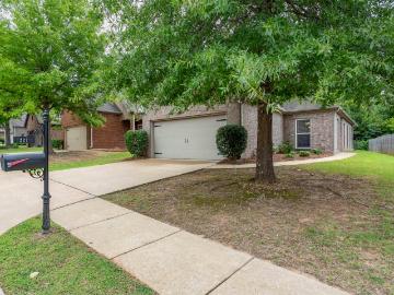 227 Oxmoor Place