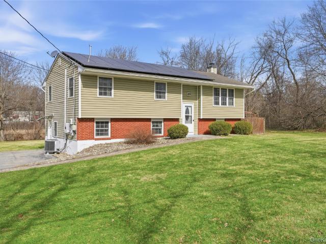 227 Lakeside Road