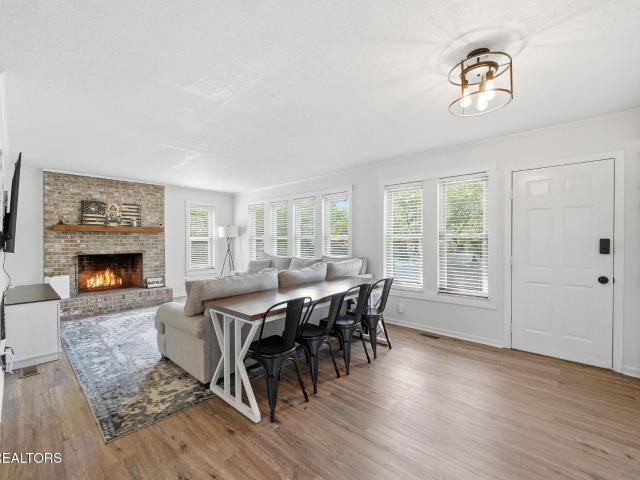 227 Leniz Drive